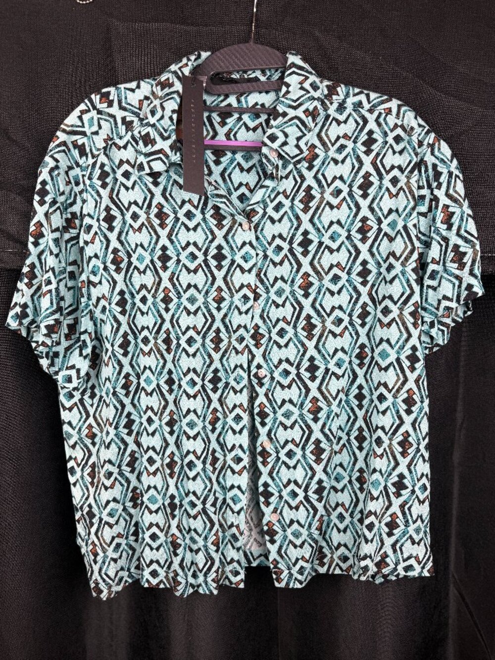 Jane & Delancey Short Sleeve Button Up Top (Size M)